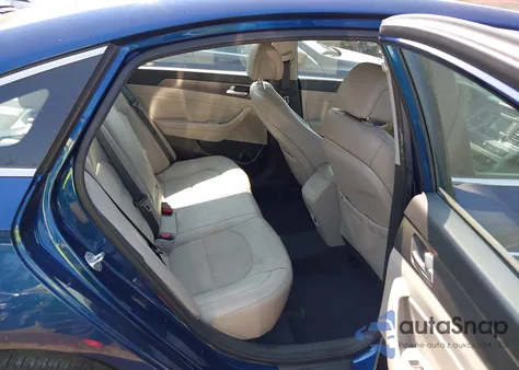 2015 Hyundai Sonata Sport z USA, uszkodzony, nr VIN 5NPE34AF6FH240513